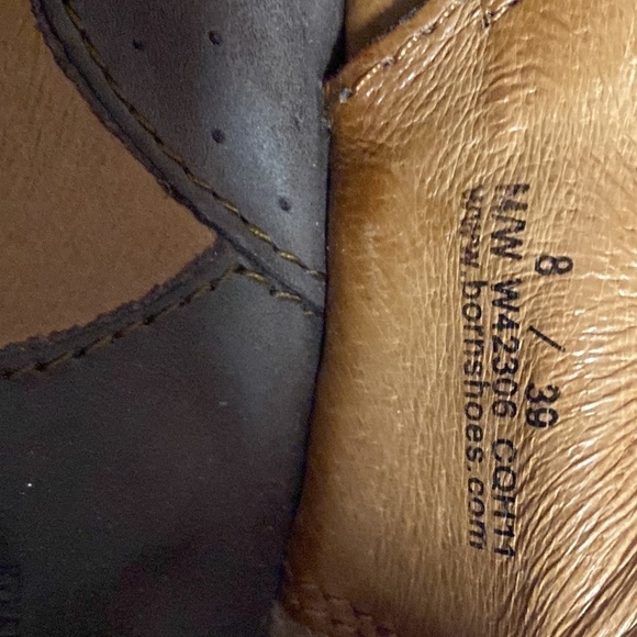 BORN BOC Leather Shoes Size 8 Slide On Slip On Brown Flats Comfort Like New - Picture 7 of 7